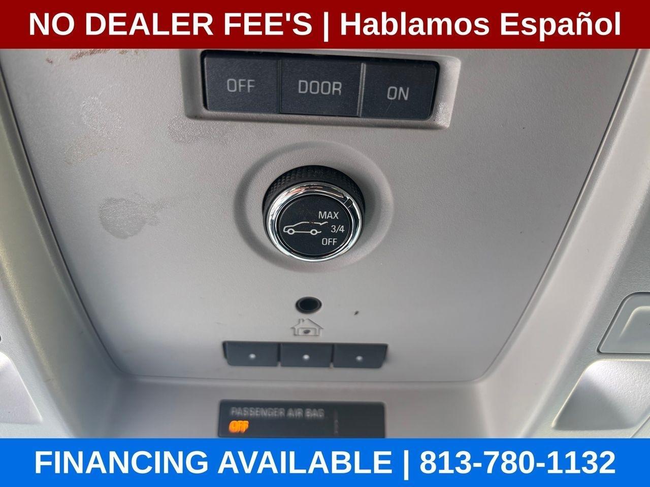 Chevrolet Suburbanlt 2Wd - Thumbnail 19