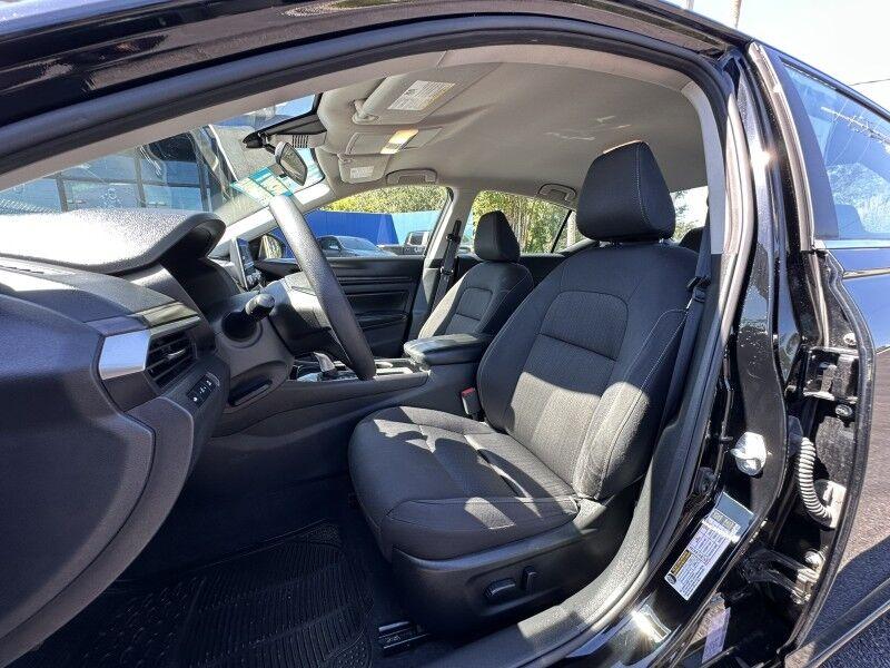 Nissan Altima - Thumbnail 12