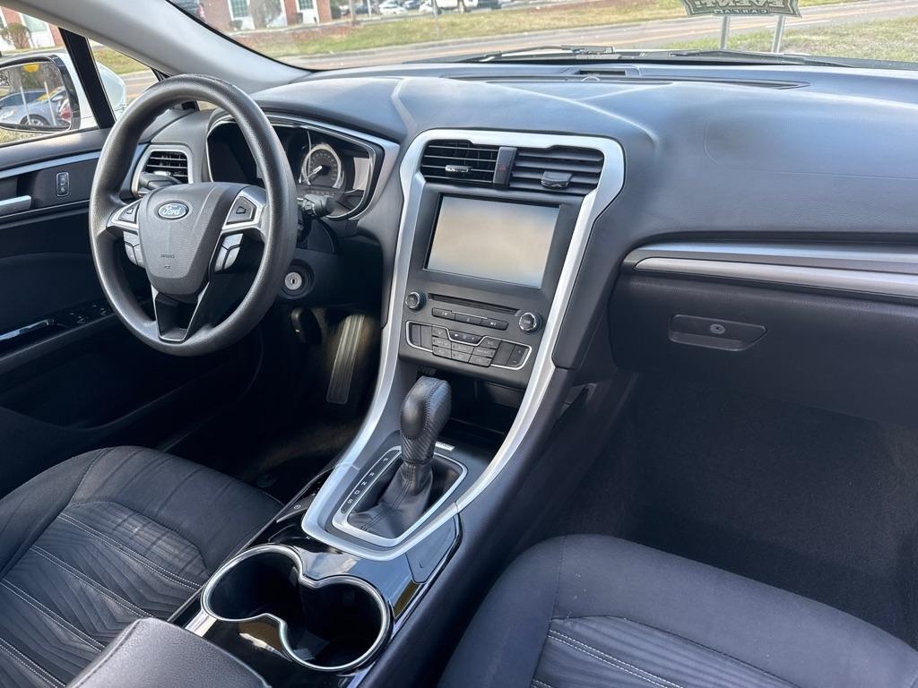 Ford Fusion4Dr Sdn Se Fwd - Thumbnail 19