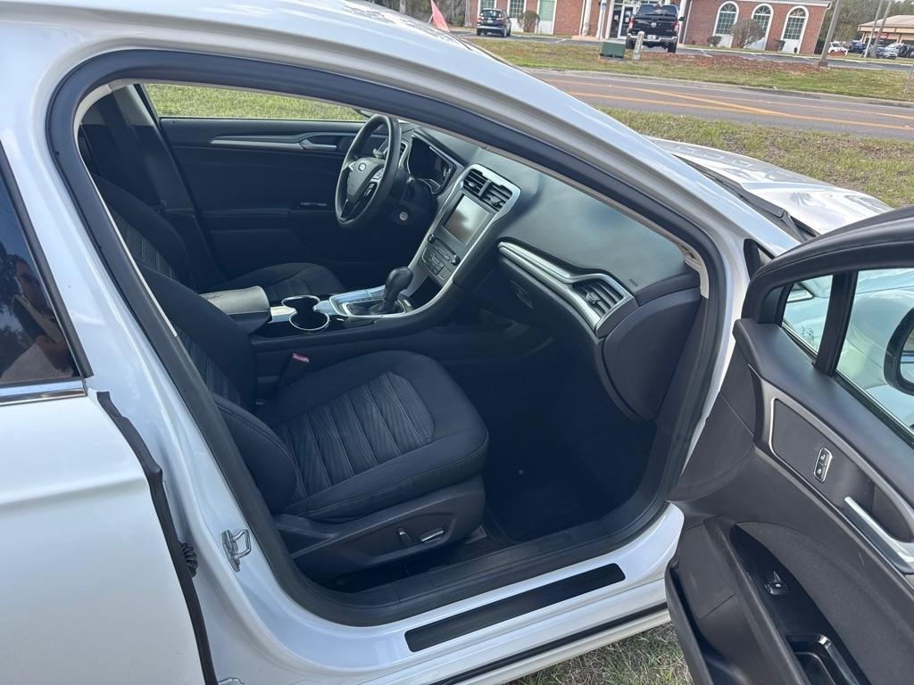 Ford Fusion4Dr Sdn Se Fwd - Thumbnail 18