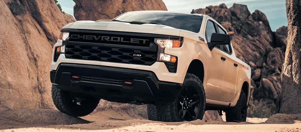 Chevrolet Silverado 1500 - Thumbnail 2