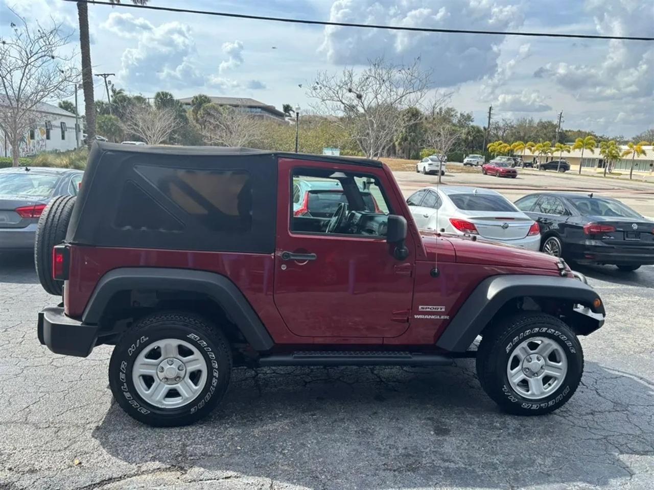 Jeep Wrangler Sport 4Wd - Thumbnail 7