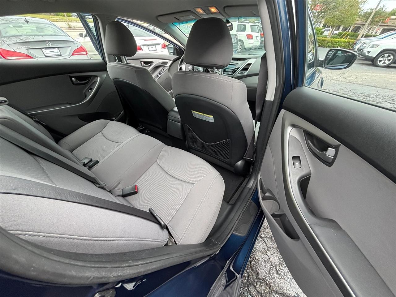 Hyundai Elantra Se 6At - Thumbnail 14