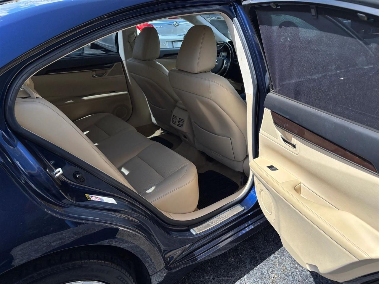 Lexus Es 350 Sedan - Thumbnail 14