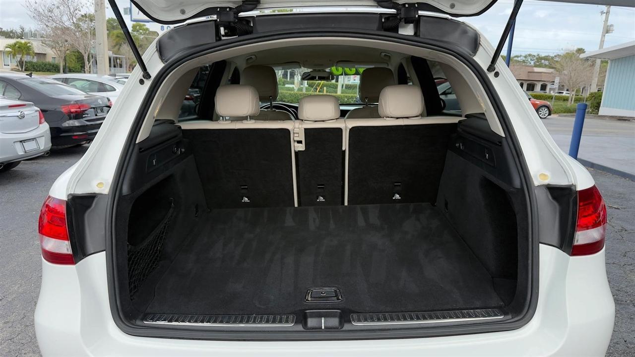 Mercedes-Benz Glc-Class Glc300 - Thumbnail 16