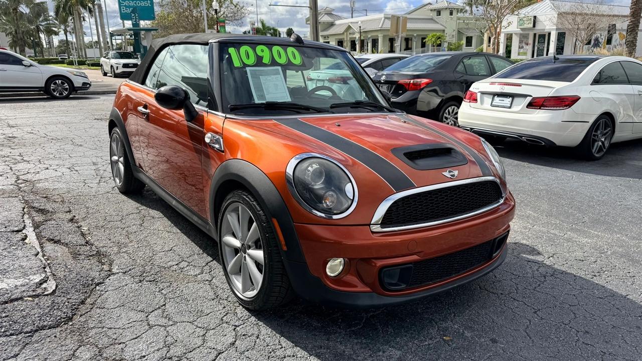 Mini Cooper S Convertible - Thumbnail 8