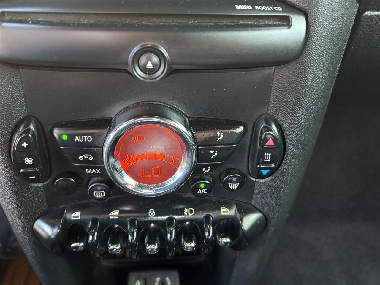 Mini Cooper S Convertible - Thumbnail 17