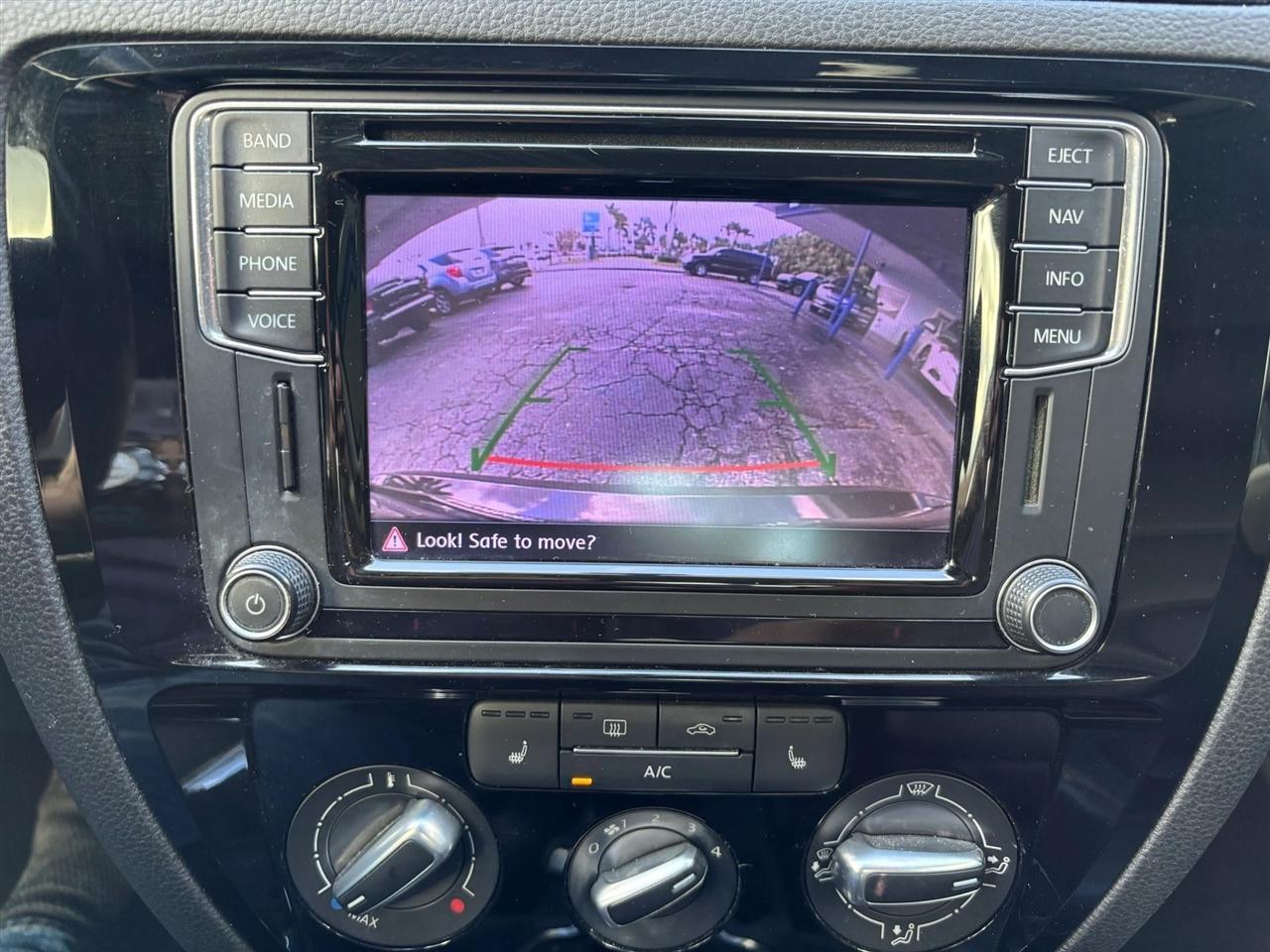 Volkswagen Jetta Sel 6A - Thumbnail 17