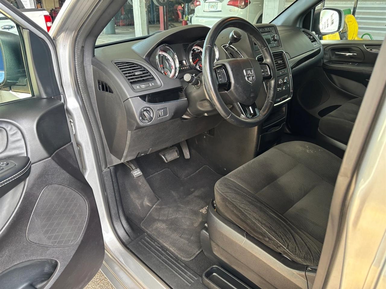 Dodge Grand Caravan Se - Thumbnail 11