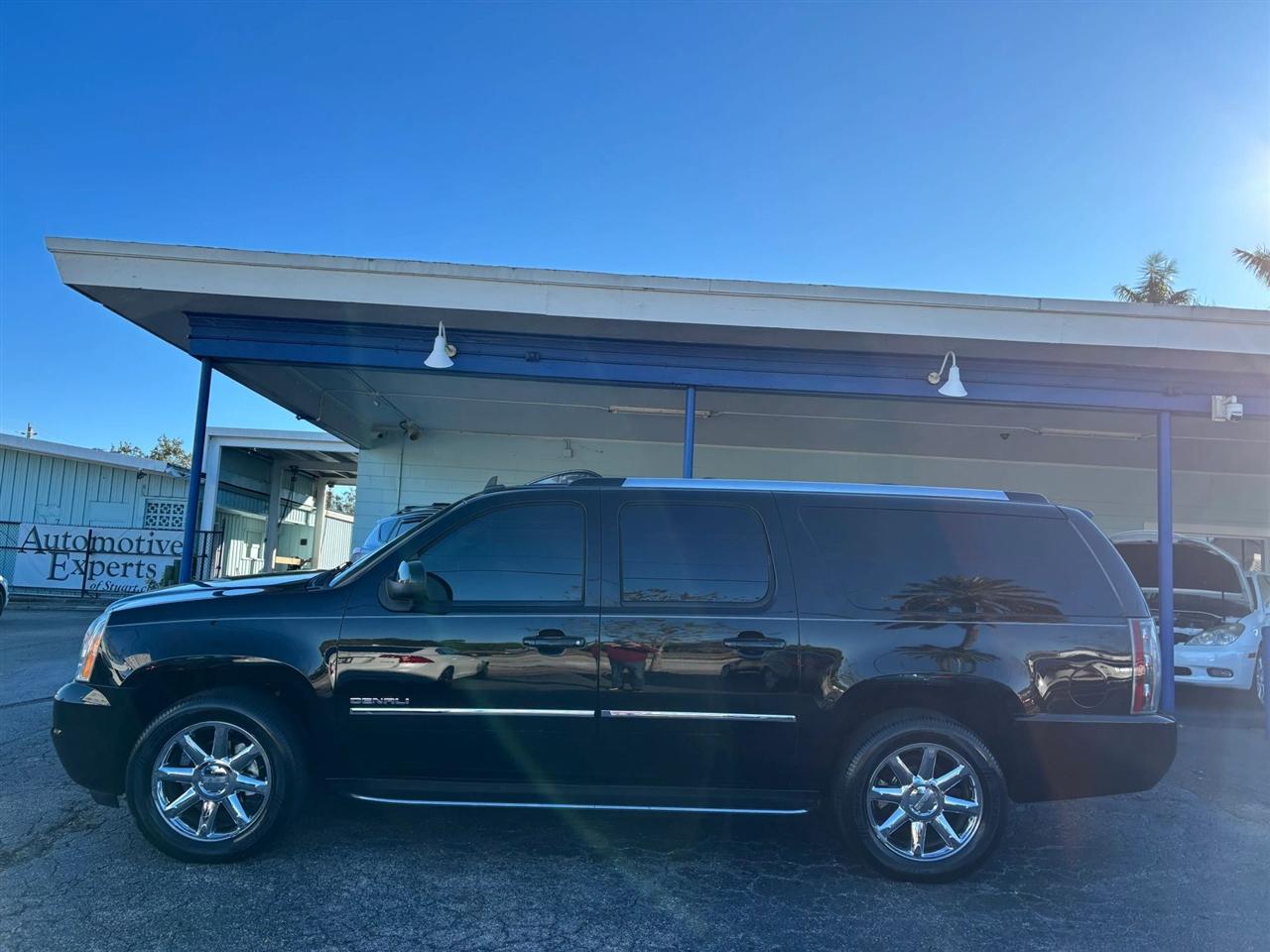 Gmc Yukon Denali Xl 2Wd - Thumbnail 2