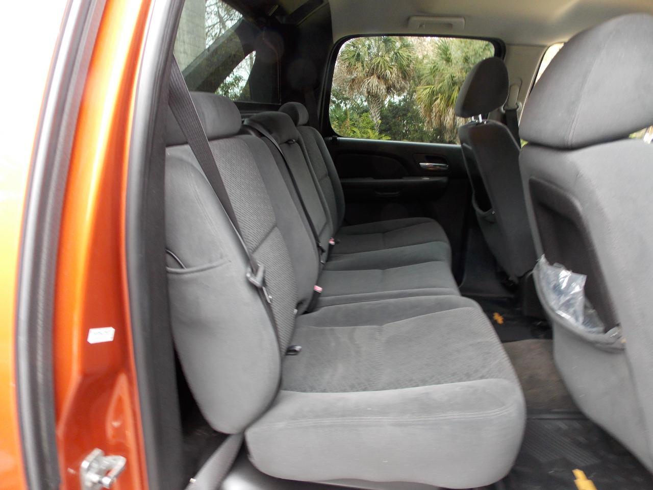 Chevrolet Avalanche2Wd Crew Cab - Thumbnail 11