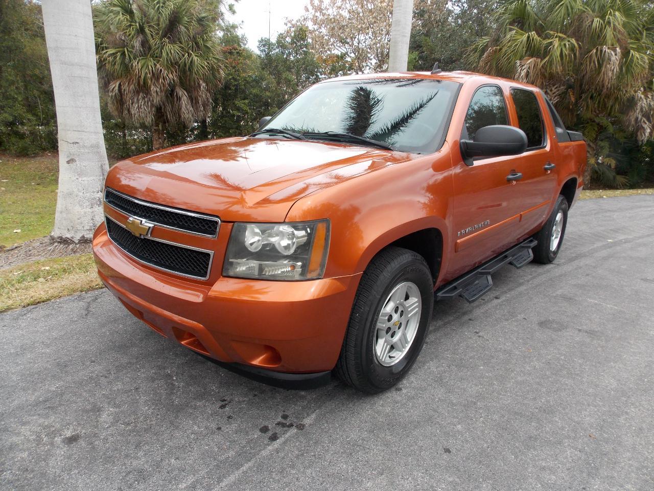 Chevrolet Avalanche2Wd Crew Cab - Thumbnail 4