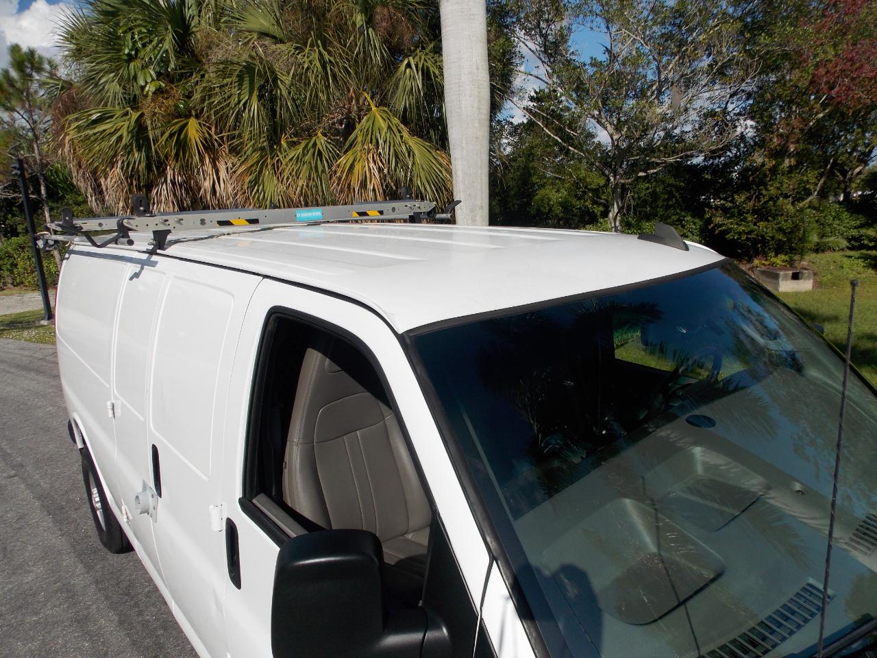 Chevrolet Express Cargo Vanrwd 2500 155" - Thumbnail 16