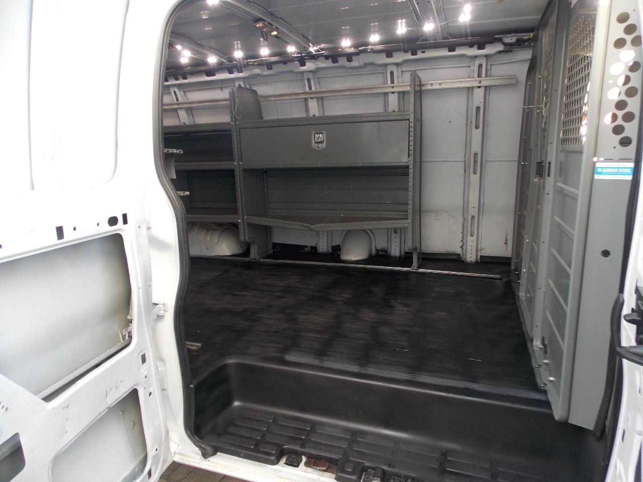 Chevrolet Express Cargo Vanrwd 2500 155" - Thumbnail 18