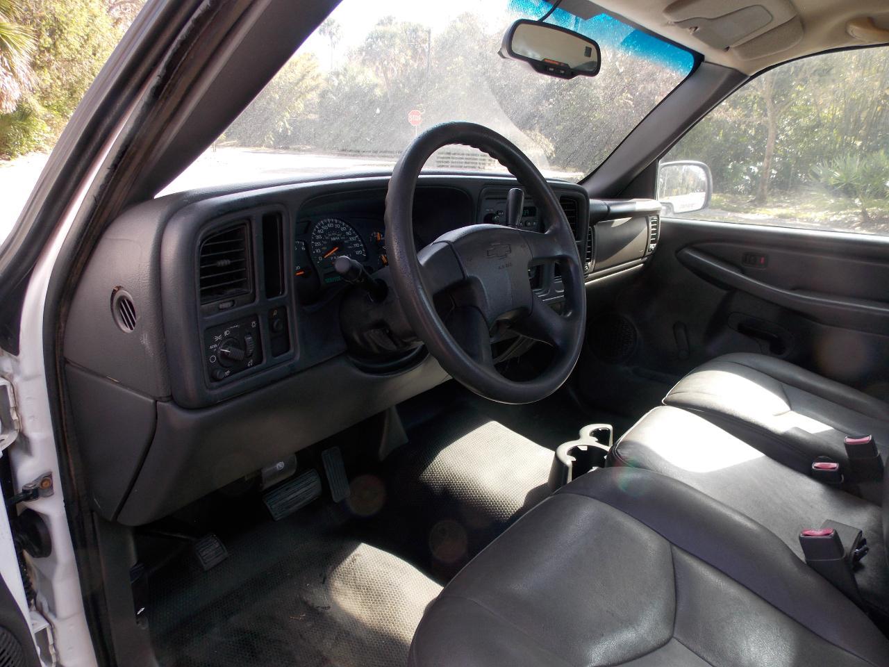 Chevrolet Silverado 1500Reg Cab 133.0" Wb Work Truck - Thumbnail 5