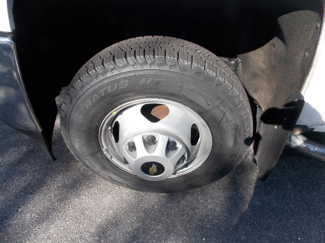 Chevrolet Silverado 3500Hd4Wd Crew Cab 171.5" Wb, - Thumbnail 17