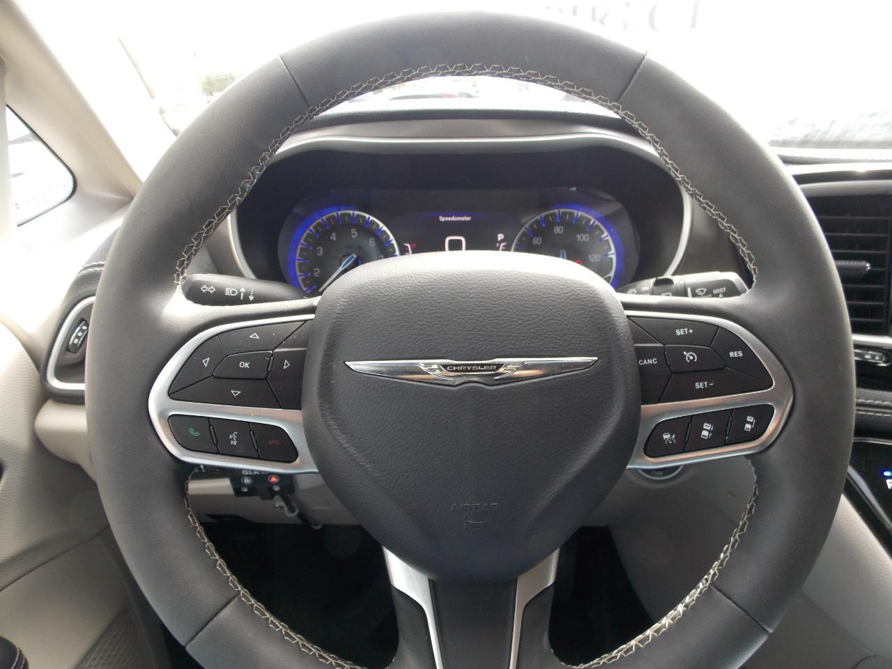 Chrysler Pacificatouring L Fwd - Thumbnail 16