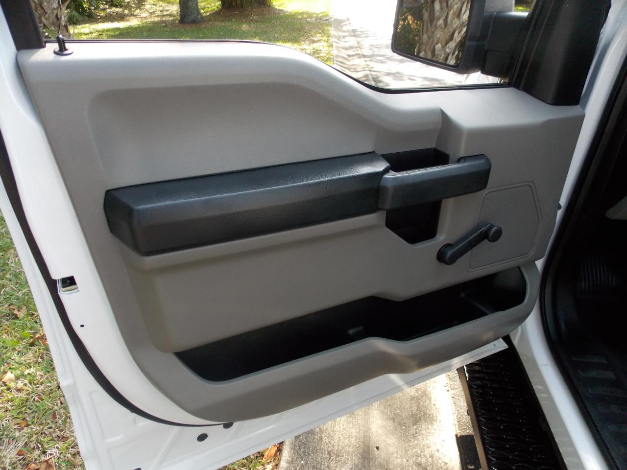 Ford F-150Xl 2Wd Reg Cab 8' Box - Thumbnail 20