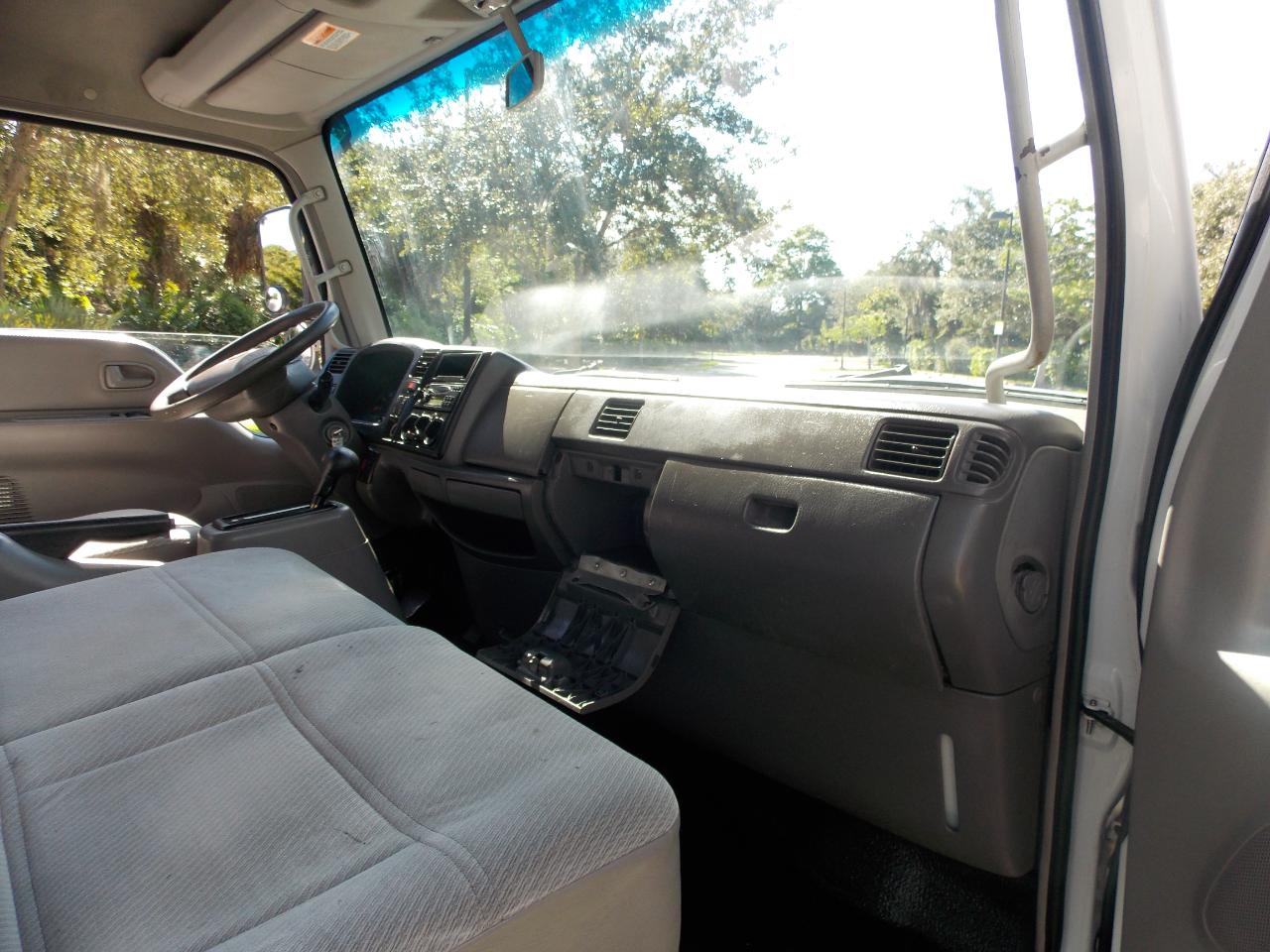 Ford Low Cab Forwardreg Cab 16,000Lb Gvwr - Thumbnail 8