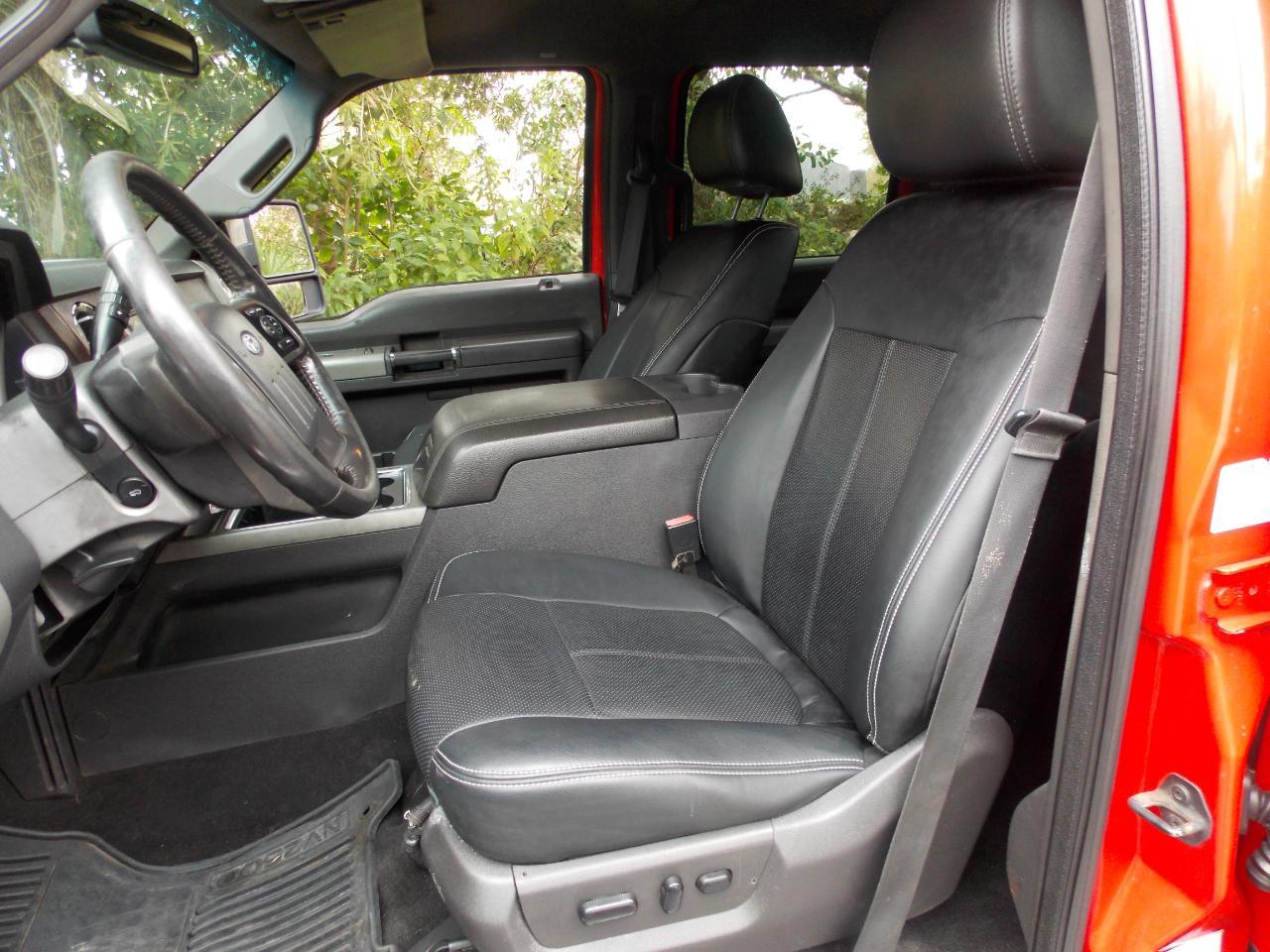 Ford Super Duty F-350 Drw4Wd Crew Cab 172" Lariat - Thumbnail 3