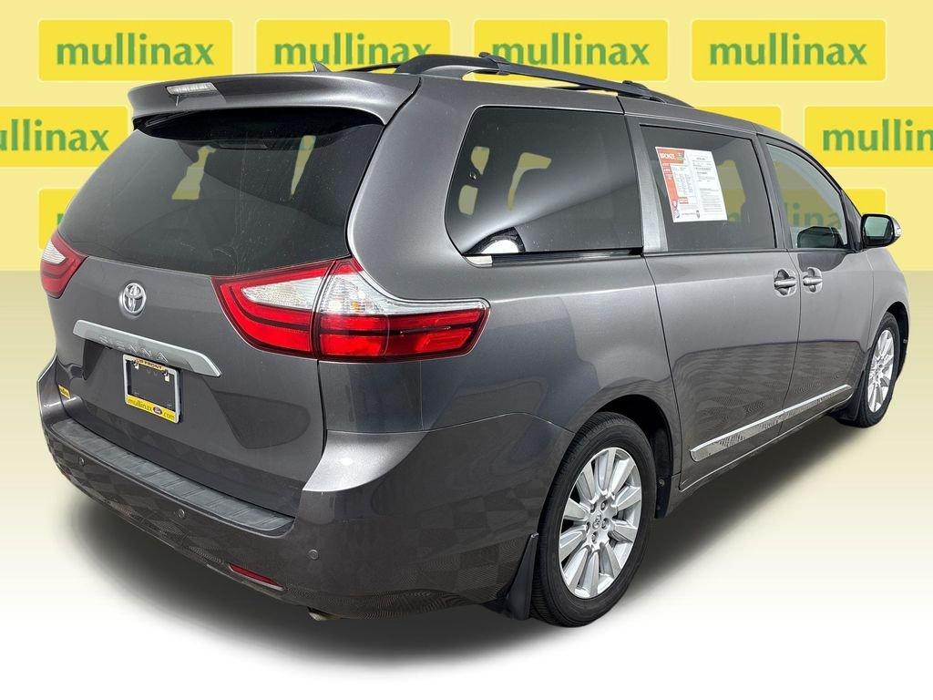 Toyota Sienna L - Thumbnail 7