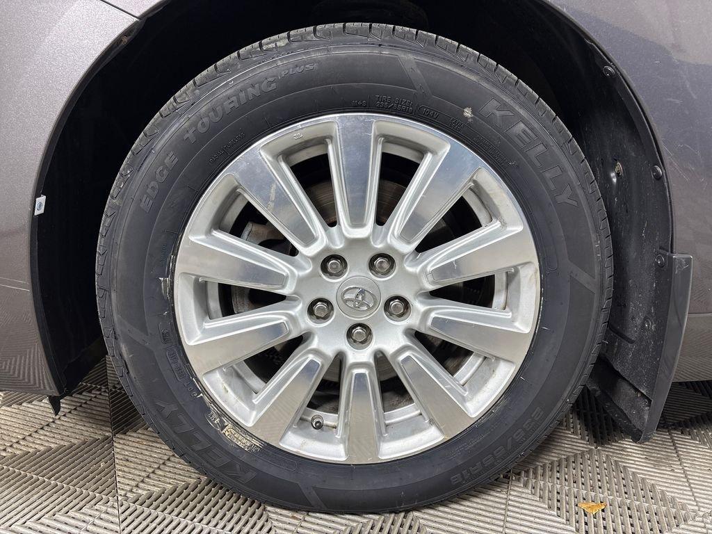 Toyota Sienna L - Thumbnail 15