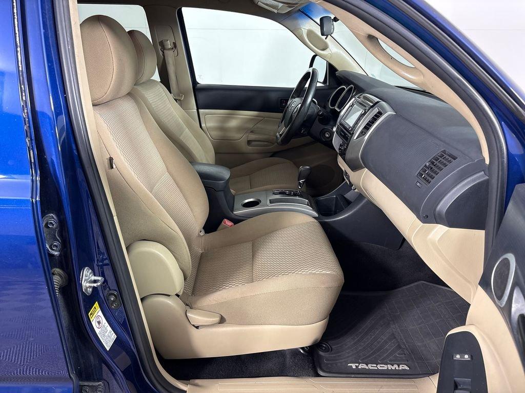 Toyota Tacoma Prerunner - Thumbnail 7