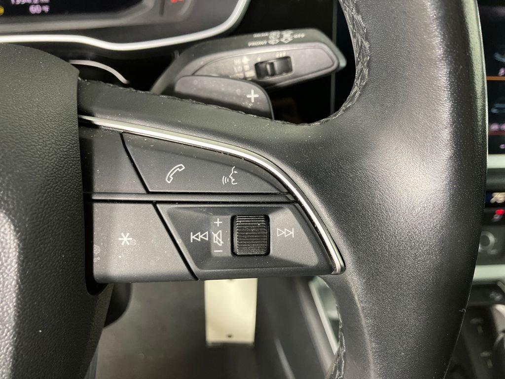 Audi Q3 Premium Plus - Thumbnail 18