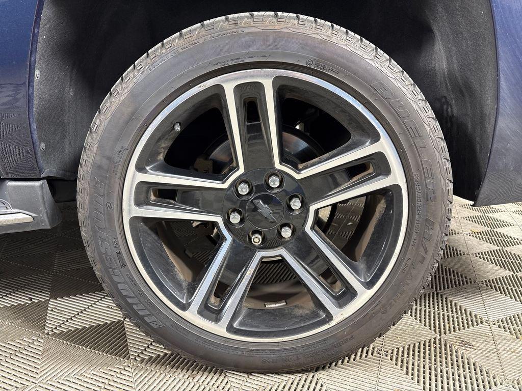 Chevrolet Suburban Premier - Thumbnail 15