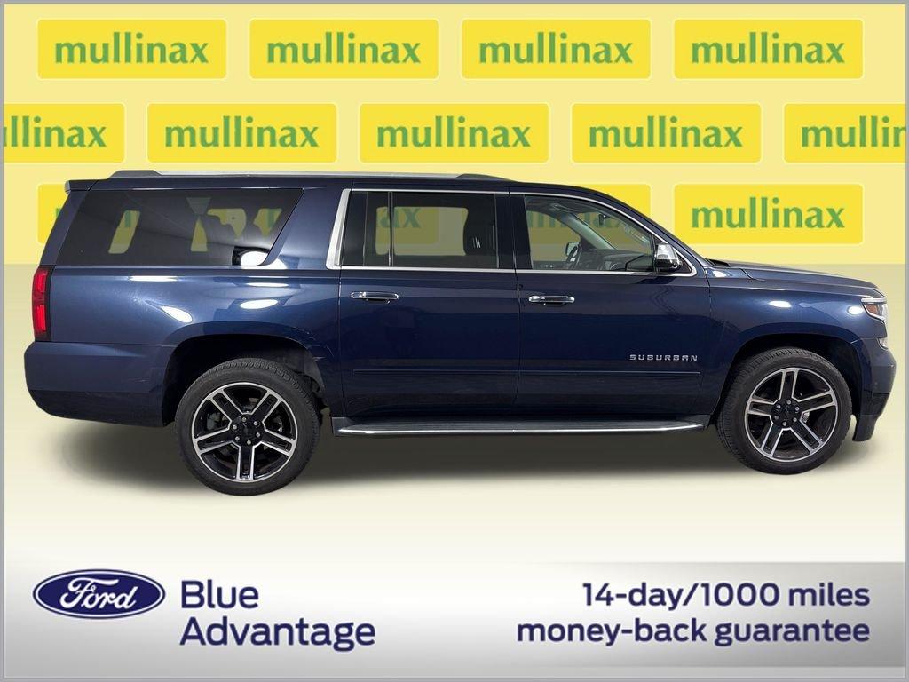 Chevrolet Suburban Premier - Thumbnail 5