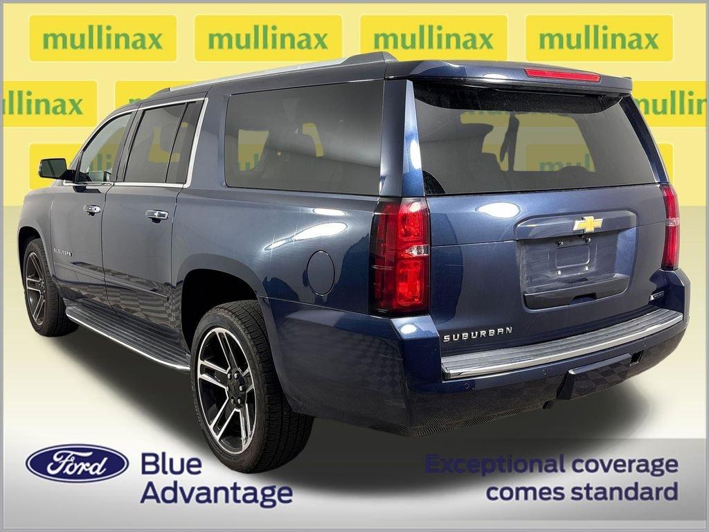 Chevrolet Suburban Premier - Thumbnail 11