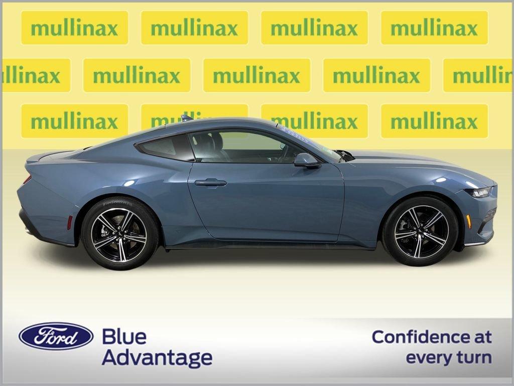 Ford Mustang Ecoboost Premium - Thumbnail 3