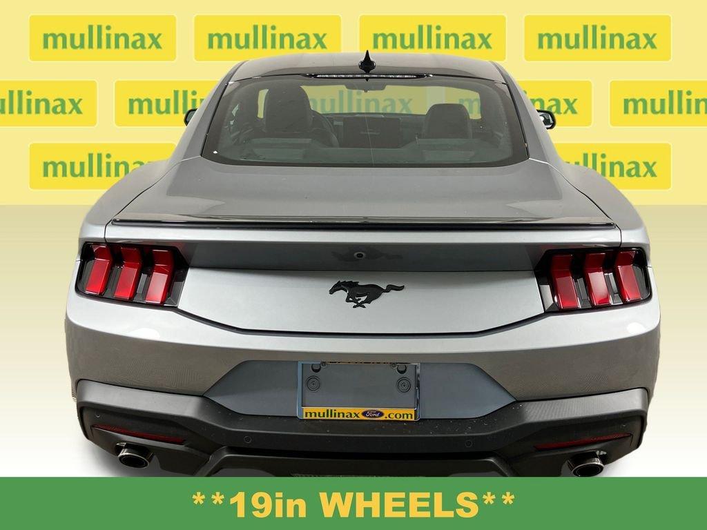 Ford Mustang Ecoboost - Thumbnail 9