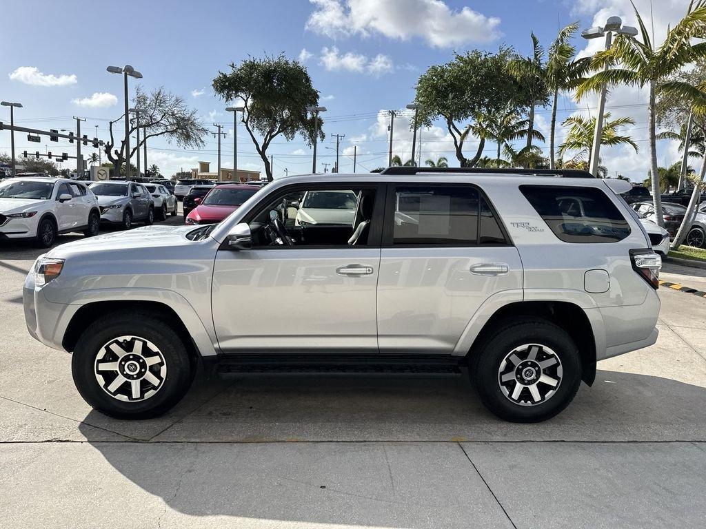 Toyota 4Runner Trd Off-Road Premium 4Wd 4D Sport Utility - Thumbnail 13