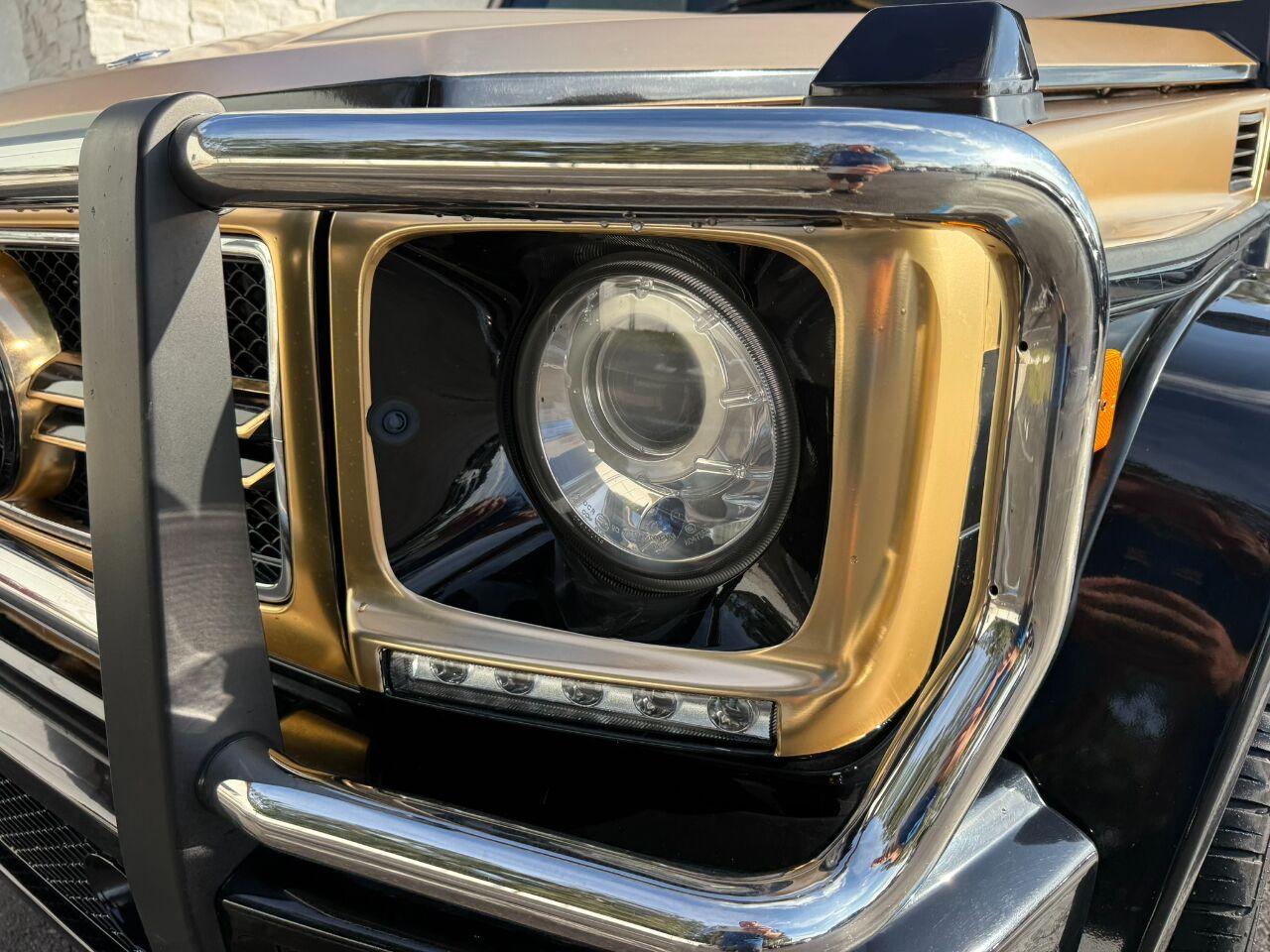 Mercedes-Benz G-Class - Thumbnail 11