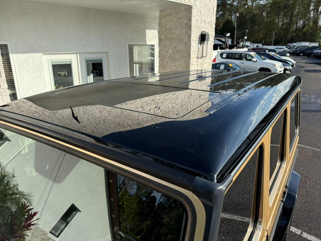 Mercedes-Benz G-Class - Thumbnail 15