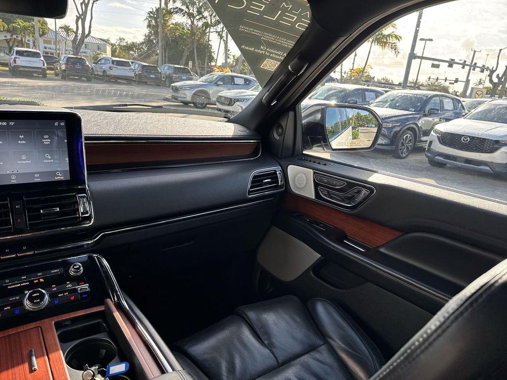 Lincoln Navigator L L Reserve 4Wd 4D Sport Utility - Thumbnail 17