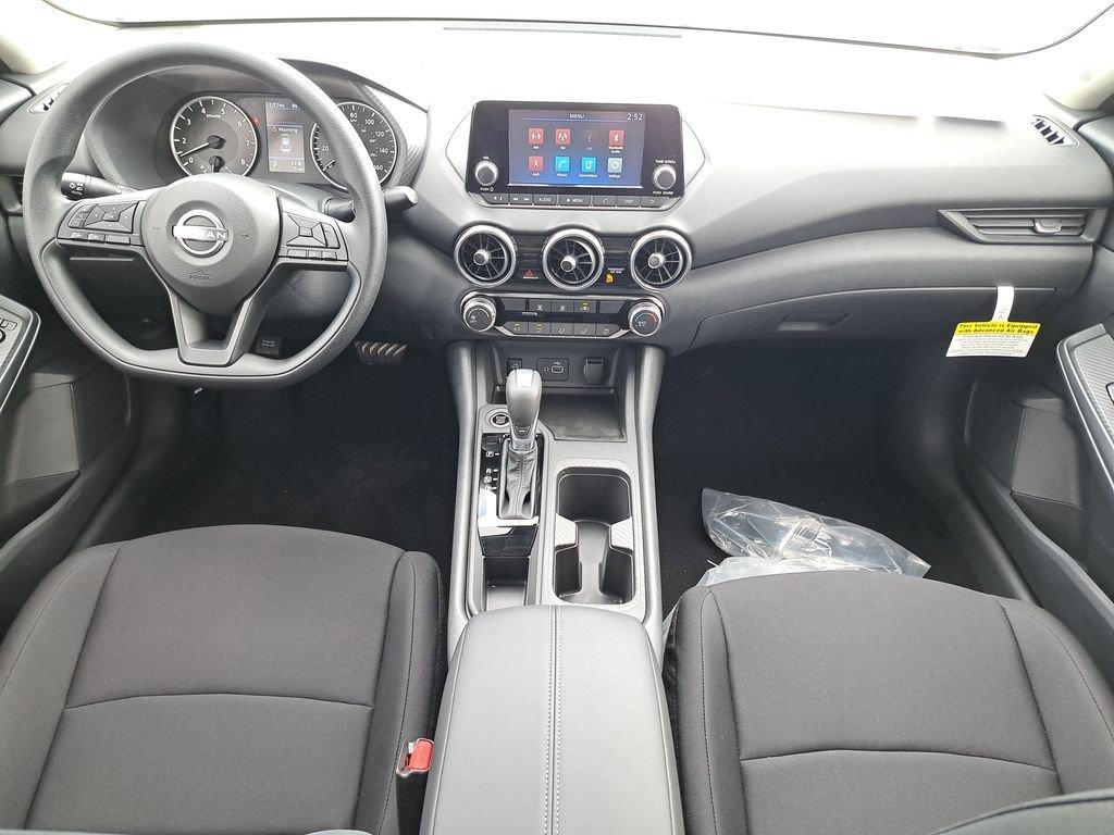 Nissan Sentra S - Thumbnail 17