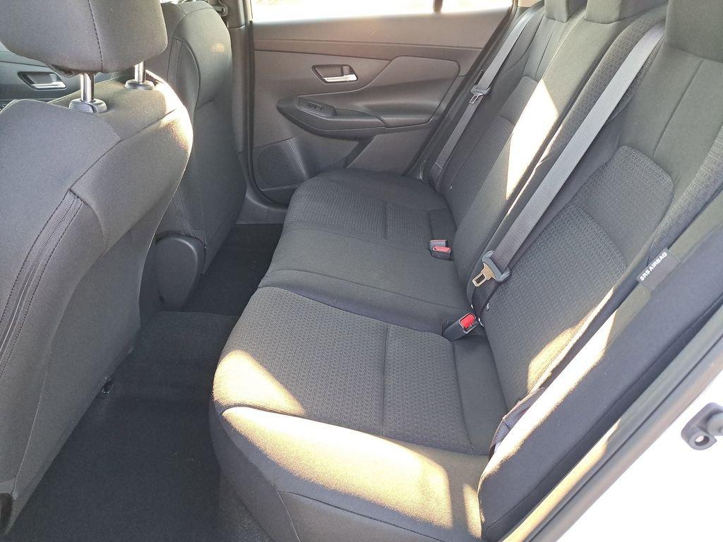 Nissan Sentra S - Thumbnail 13