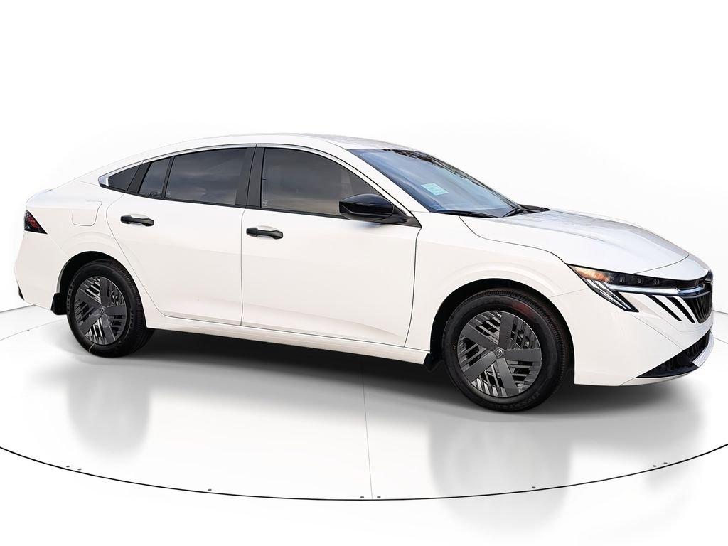 Nissan Sentra S - Thumbnail 3