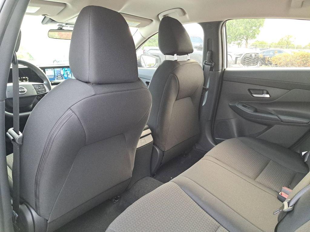 Nissan Sentra S - Thumbnail 12