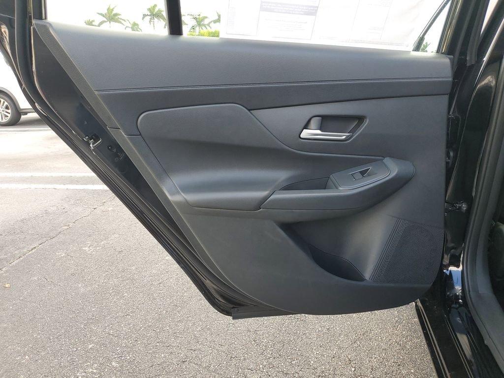 Nissan Sentra Sv - Thumbnail 17