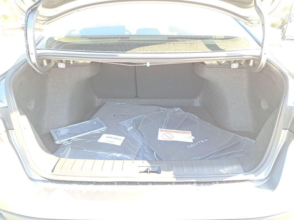 Nissan Sentra Sv - Thumbnail 11