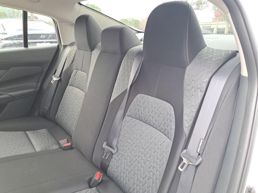 Nissan Sentra Sv - Thumbnail 14