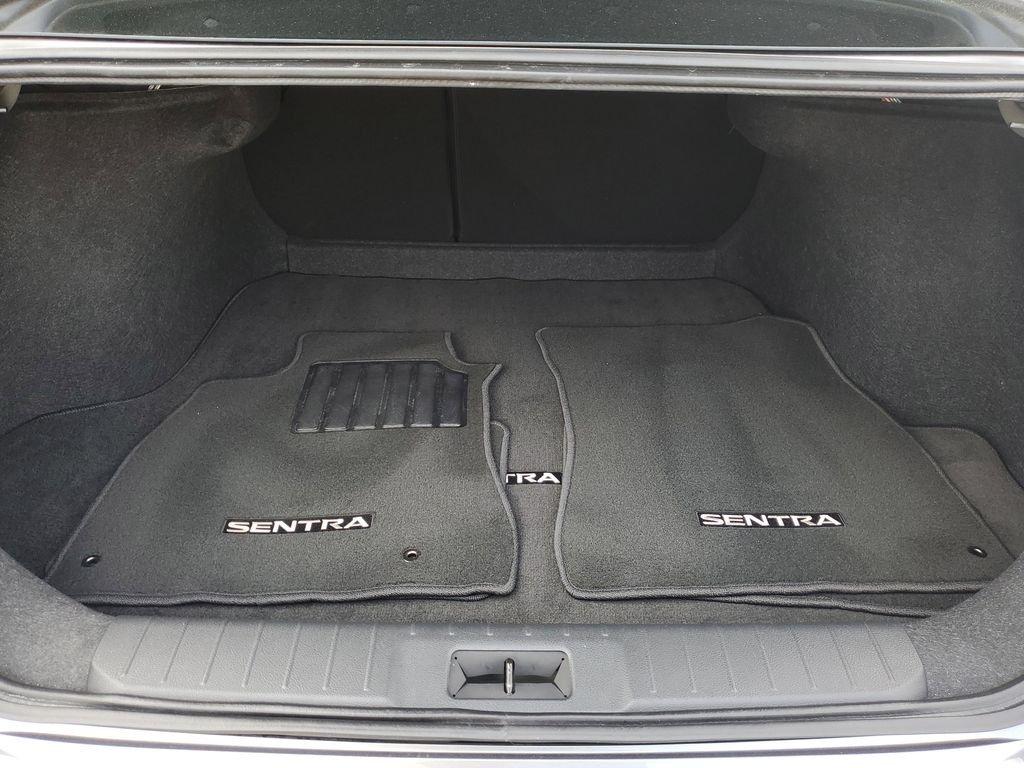 Nissan Sentra S - Thumbnail 11