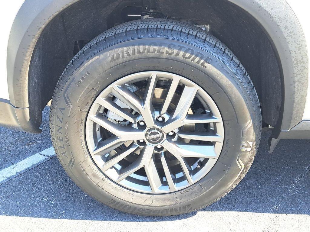 Nissan Rogue S - Thumbnail 9