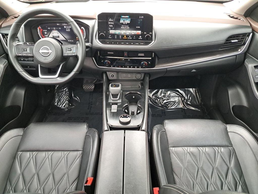 Nissan Rogue Platinum - Thumbnail 17