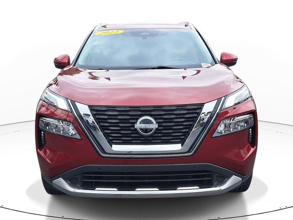 Nissan Rogue Platinum - Thumbnail 4