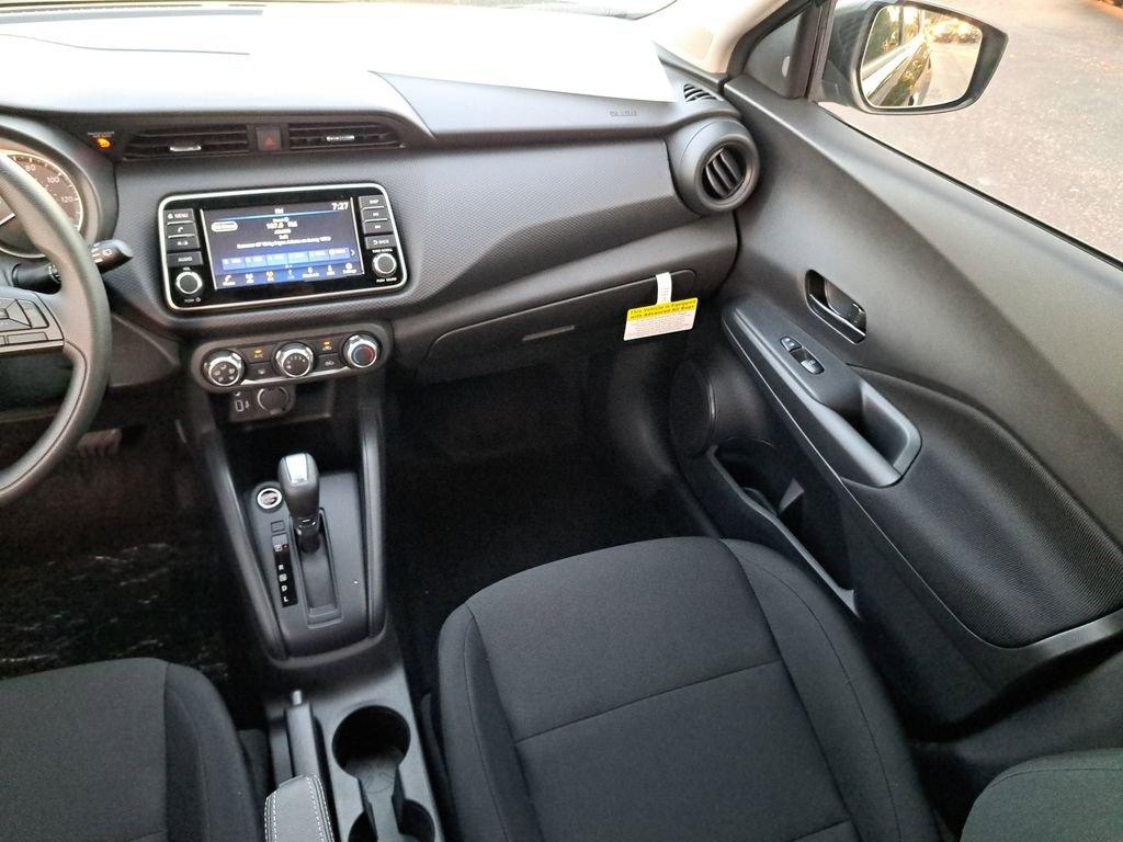 Nissan Kicks Play S - Thumbnail 18