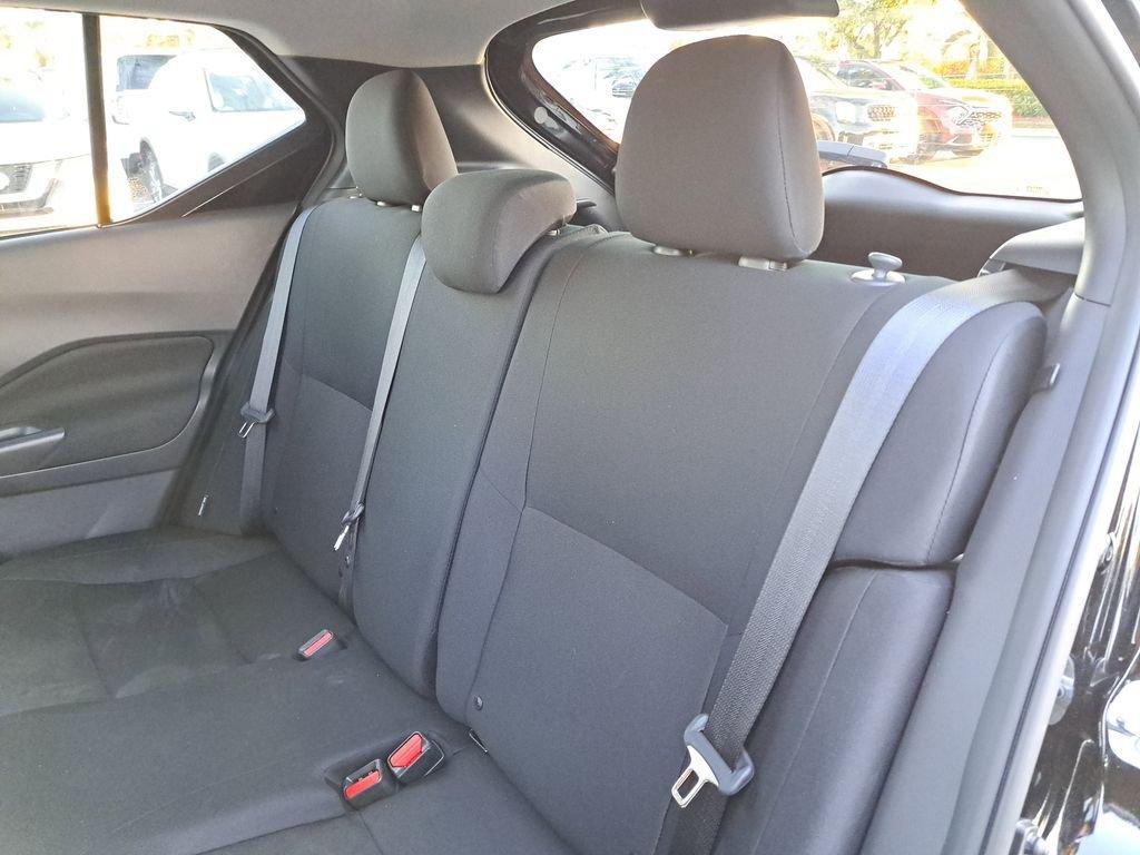 Nissan Kicks Play S - Thumbnail 14